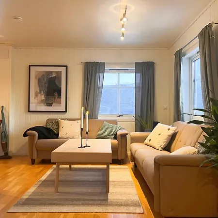 Koselig Med Fantastisk Utsikt Apartment