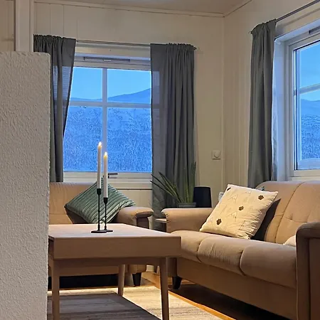Apartment Koselig Med Fantastisk Utsikt Tromso